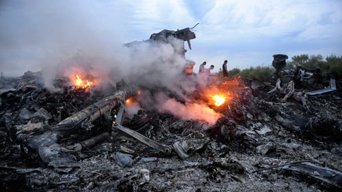 Máy bay MH17 bị rơi bởi 