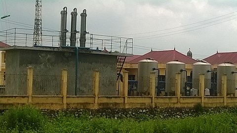 Nhà máy nước sạch nằm đối diện với UBND xã Xuân Dương. Nhà máy nước sạch nằm đối diện với UBND xã Xuân Dương. 