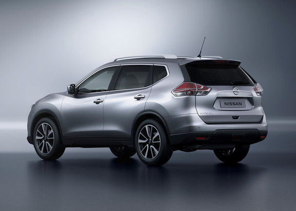 Nissan đã cải thiện đáng kể cảm giác lái và độ an toàn cho X-Trail mới