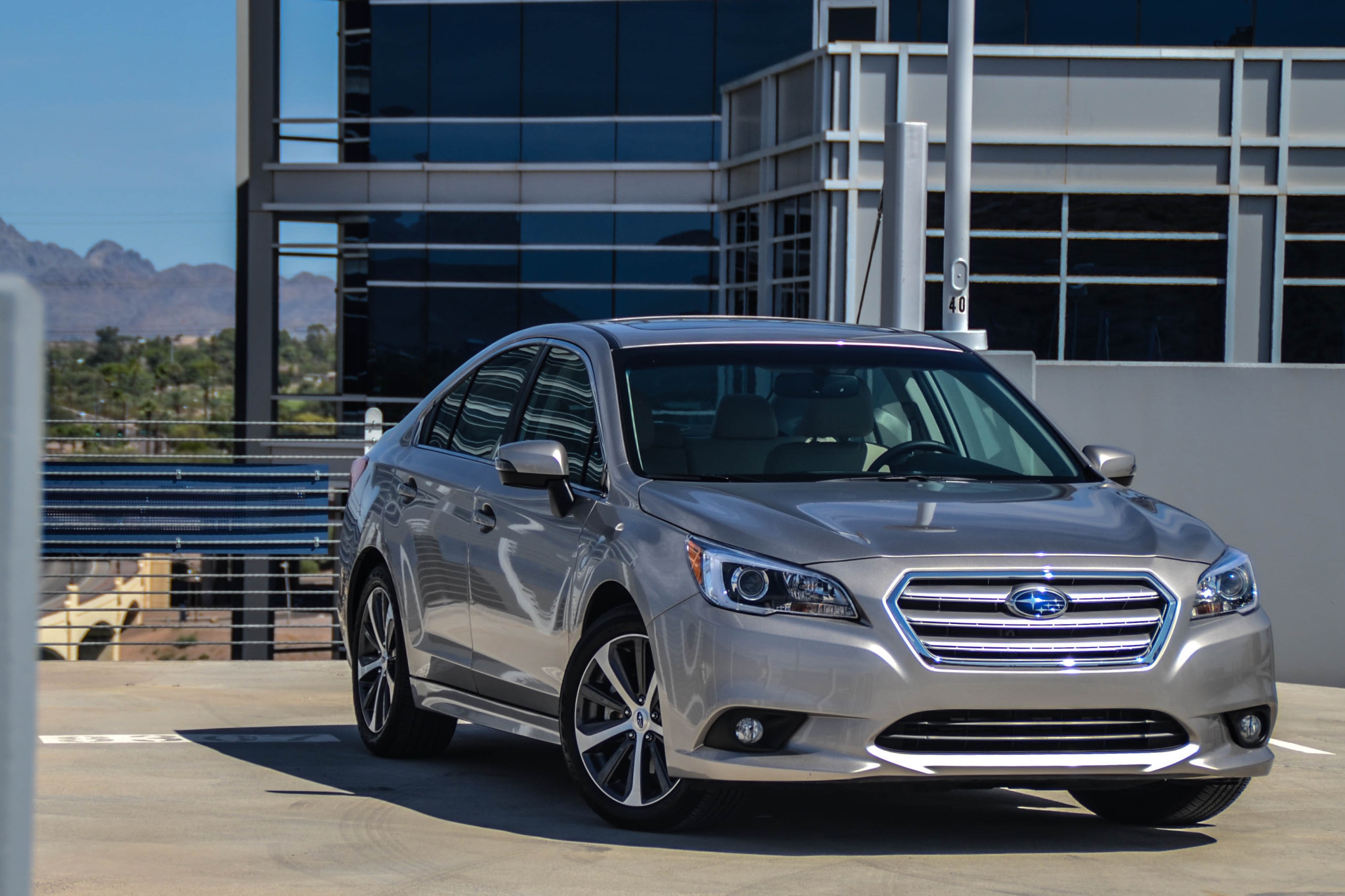 Thiết kế của Subaru Legacy 2015 được đánh giá là rất đẹp và hiện đại