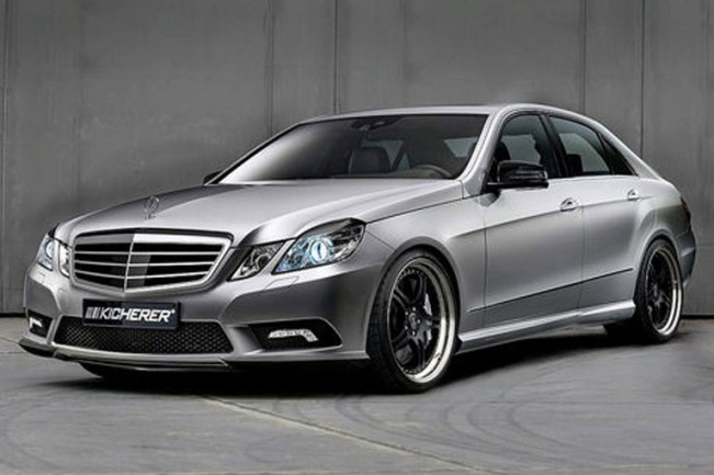 Mercedes-Benz E350 được thiết kế, phát triển và nâng cấp từ khung gầm C-Class