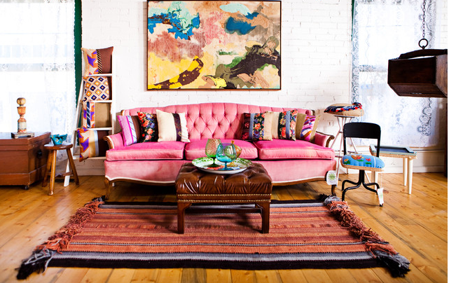 Ghế sofa phòng khách màu sắc nổi bật
