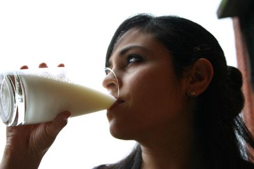 Sữa nhiều khả năng gây ung thư tiền liệt tuyến cho người dùng