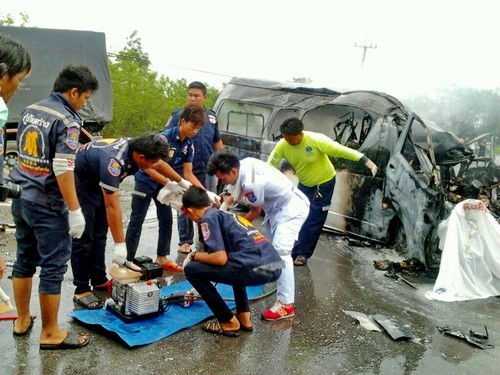 tai nạn thảm khốc khiến 12 người Việt Nam thiệt mạng 
