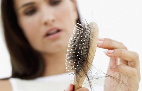 Một số loại thuốc có thể khiến người tiêu dùng bị rụng tóc