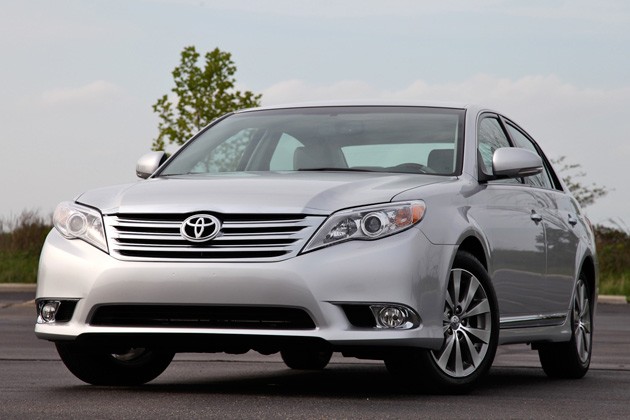 Toyota Avalon 2011 nằm trong phân khúc xe ô tô cũ giá 500 triệu