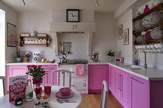 Màu hồng tím sẽ gam màu ngọt ngào dùng trang trí nhà bếp dịp đầu năm mới 