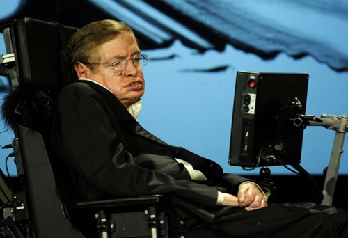 Giáo sư Stephen Hawking sử dụng hệ thống hỗ trợ giao tiếp có trí thông minh nhân tạo