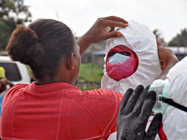 Ít nhất 20 bệnh nhân nhiễm dịch Ebola đã trốn khỏi trung tâm cách ly