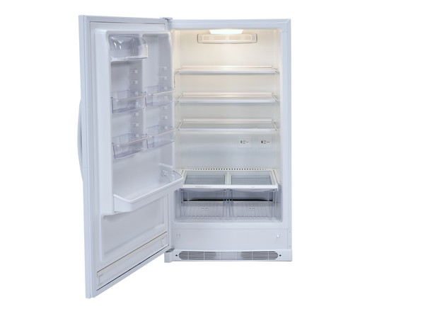Tủ lạnh nên đặt ở những vị trí khô ráo tránh nhiễm điện