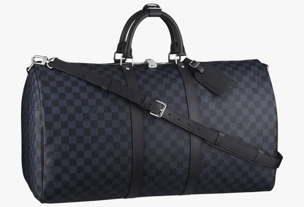Túi Louis Vuitton là bạn đồng hành hoàn hảo cho những chuyến du lịch. Ảnh minh họa