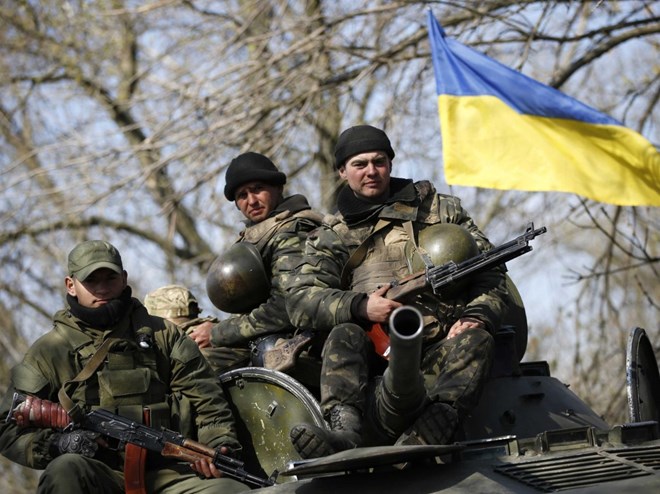 Chiến sự bùng phát ở Ukraine