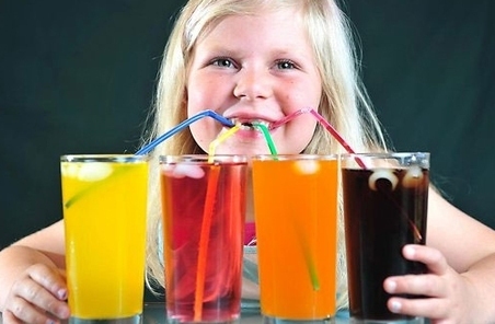 Uống quá nhiều nước trước khi ăn không giúp nhiều cho việc giảm cân