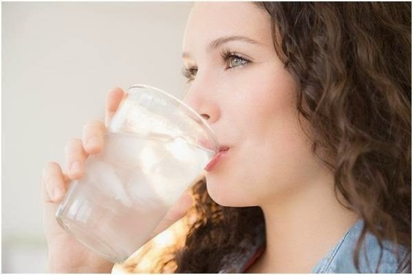 Uống nước lạnh nhiều dẫn đến giảm chức năng tiêu hóa