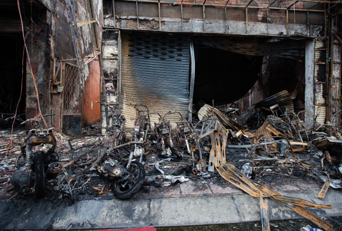 Khung cảnh hoang tàn sau vụ cháy mới nhất ở TP.HCM
