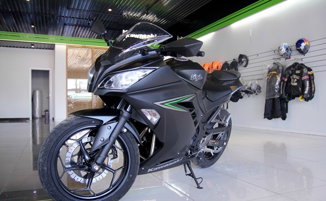 Xe Kawasaki Ninja 300 là mẫu xe thể thao cỡ nhỏ