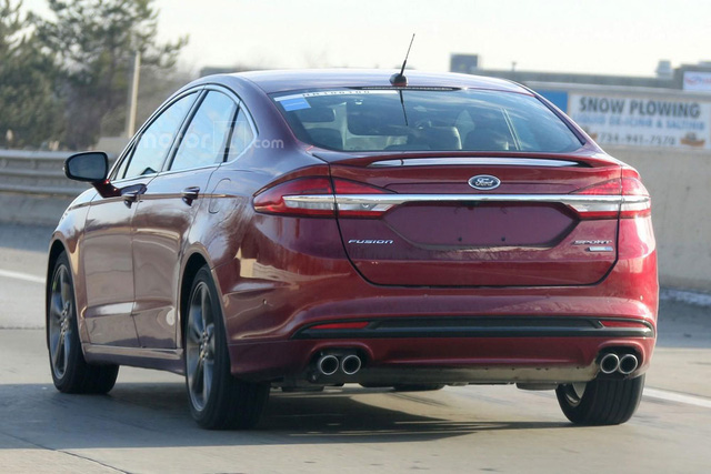 Xe Ford Fusion 2017 chọn triển lãm Detroit năm nay làm nơi ra mắt