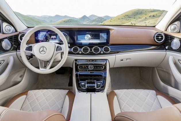 Nội thất của Mercedes-Benz E-Class 2017 được trang bị nhiều điểm mới