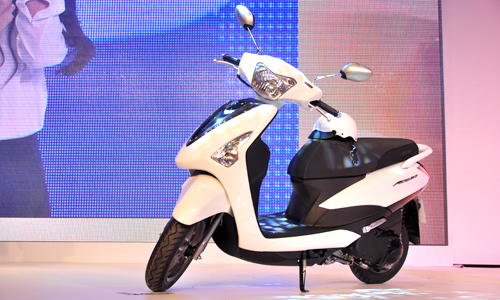 Xe Yamaha Acruzo được lấy cảm hứng thiết kế từ Yamaha Grande