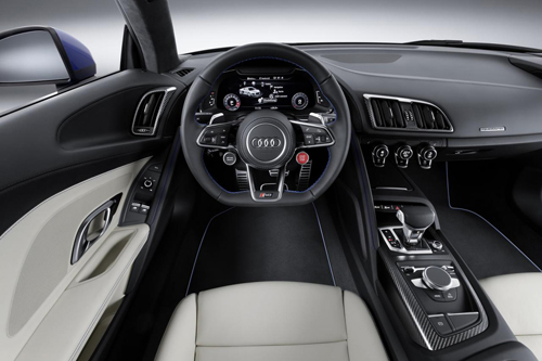 Khung xe của ô tô Audi R8 mới là loại Audi Space Frame mới từ một số vật liệu nhẹ như nhôm, sợi carbon gia cố nhựa