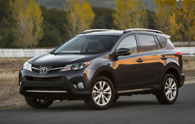 Dòng xe SUV Toyota thu được doanh số cao hơn các đối thủ cạnh tranh trong năm ngoái