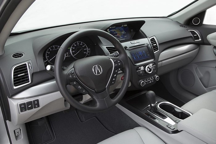 Acura RDX 2016 được trang bị những tính năng mới hứa hẹn khả năng cạnh tranh cao