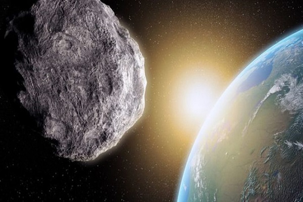 Ngày mai, tiểu hành tinh lướt qua Trái Đất có gây nguy hiểm?