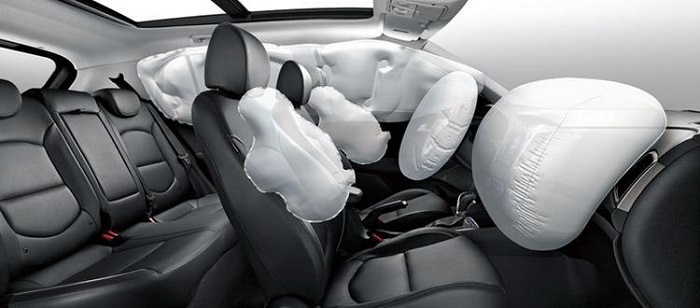 5 tính năng an toàn trên ô tô ai cũng cần phải biết để tránh “mất mạng”
