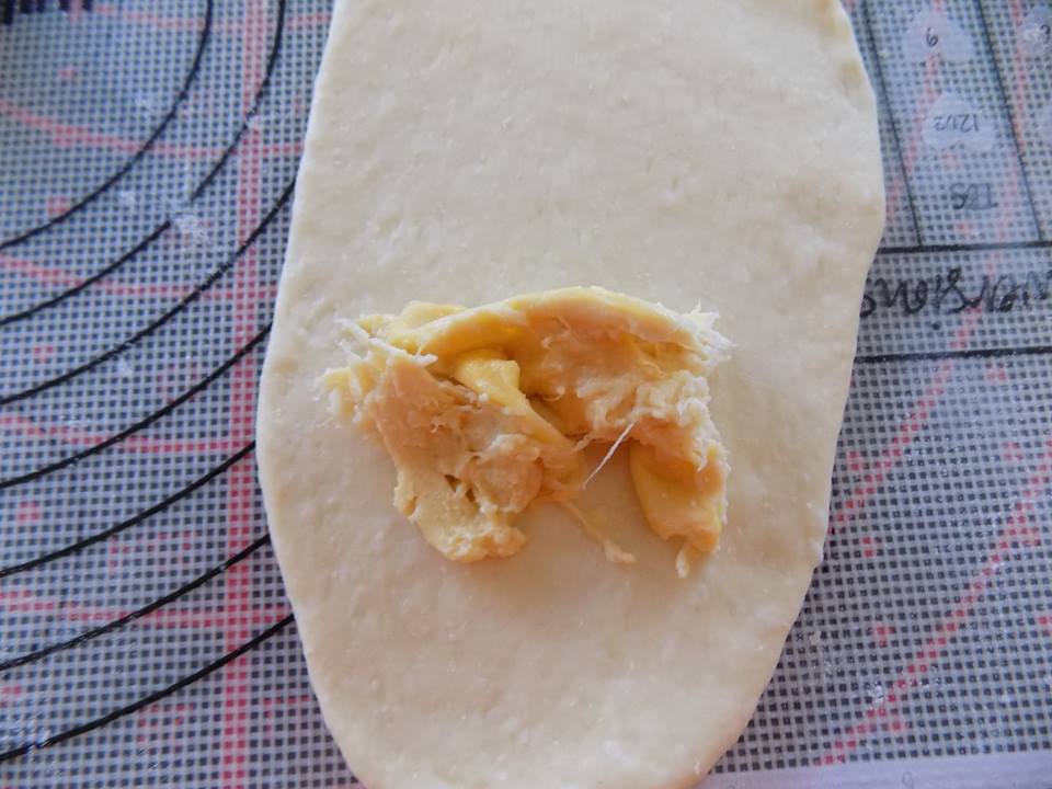 ‘Bỏ túi’ cách làm bánh mỳ sầu riêng siêu ngon không cần nướng