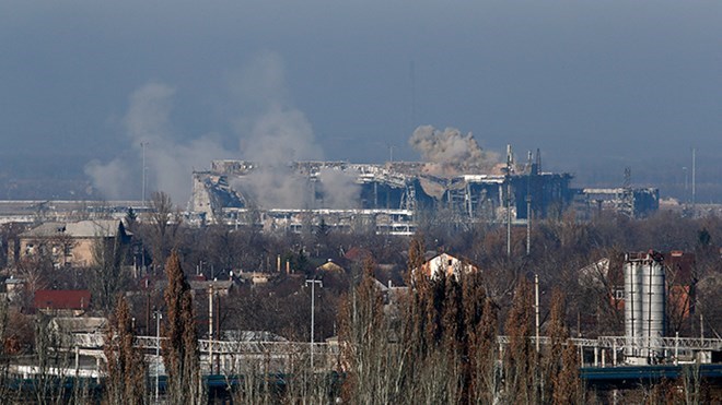 Tình hình Ukraine mới nhất: Giao tranh ác liệt tại sân bay Donetsk, Ukraine buộc phải rút lui