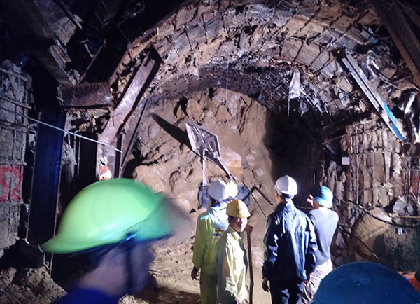 Tin tức mới cập nhật 24h ngày 16/12: Sập hầm thủy điện ở Lâm Đồng, 11 công nhân bị mắc kẹt