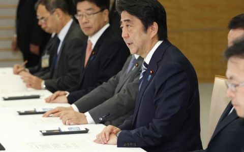 Thủ tướng Shinzo Abe thể hiện quyết tâm giải cứu con tin nước này bị IS bắt cóc
