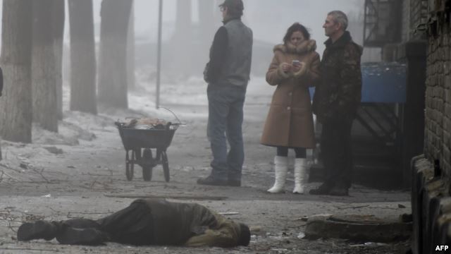 Tình hình Ukraine mới nhất: Ít nhất 7 người thiệt mạng trong vụ pháo kích xảy ra tại thành phố Donetsk vào hôm qua