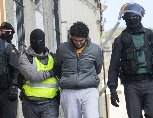Một trong số 4 nghi phạm bị bắt ở Melilla, Tây Ban Nha hôm qua
