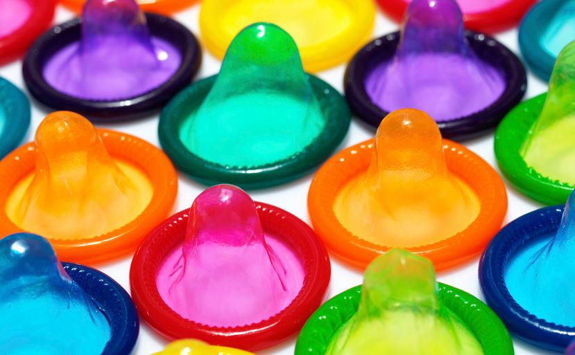 Phát minh về bao cao su đổi màu khi tiếp xúc với vi khuẩn gây bệnh tình dục