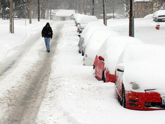 Bão tuyết lớn đổ bộ vào thành phố Buffalo, New York.