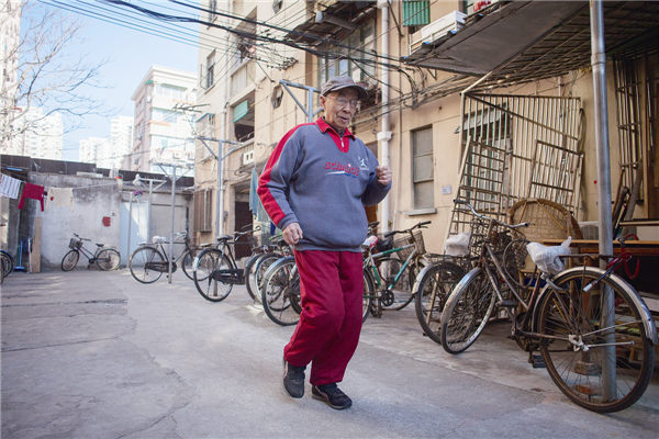 Cụ ông 97 tuổi Xue Shaokang đều đặn chạy bộ từ năm 1946 tới nay