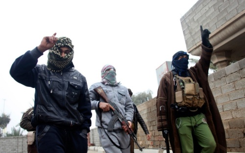 Ba nam thiếu niên Anh bị bắt trên đường gia nhập nhóm khủng bố IS