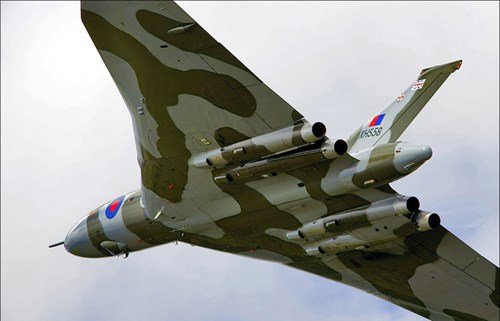 Hỏa thần Vulcan là máy bay ném bom chiến lược duy nhất được trang bị cho Không quân Anh