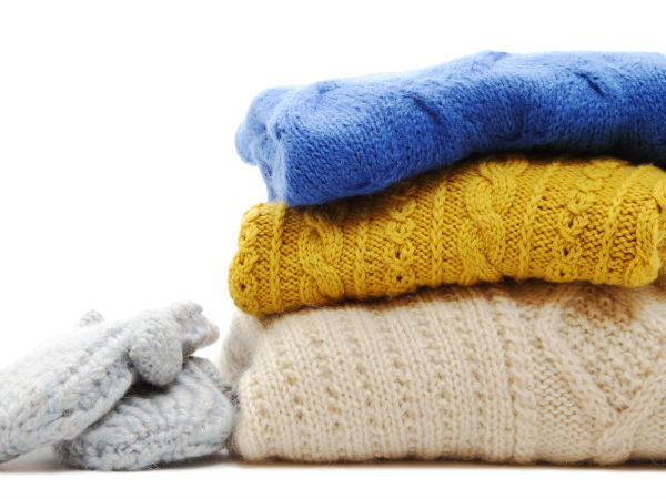 Ngược lại, ngâm áo len bị chảy giãn vào nước 70-80 độ C là mẹo vặt gia đình hữu hiệu
