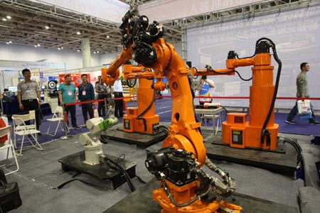 Năng suất lao động tại tỉnh Quảng Đông, Trung Quốc tăng lên nhờ áo dụng tự động hóa trong sản xuất