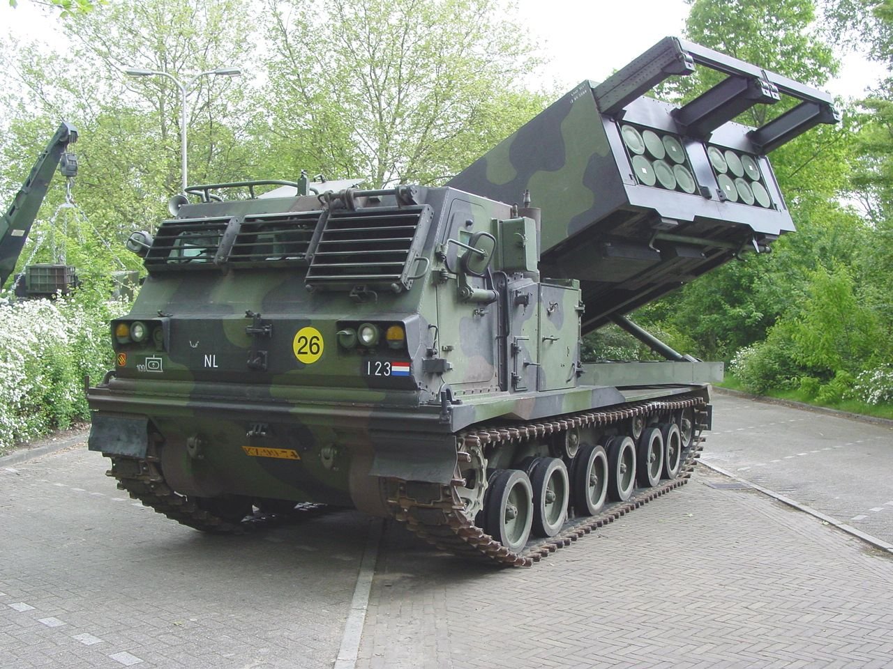M270 được xem là pháo phản lực mạnh nhất, hiện đại nhất của Quân đội Mỹ