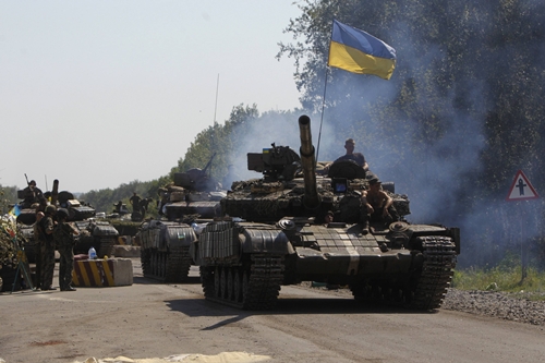 Tình hình Ukraine mới nhất: Quân đội Ukraine đang cố gắng phản pháo lại cuộc tấn công của phe ly khai