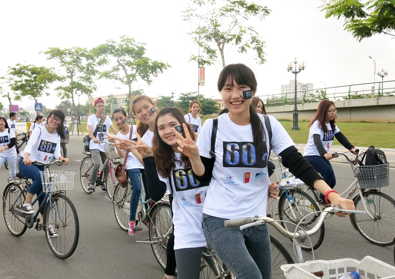 1.000 bạn trẻ Đà Nẵng kêu gọi hưởng ứng chiến dịch Giờ Trái Đất 2015