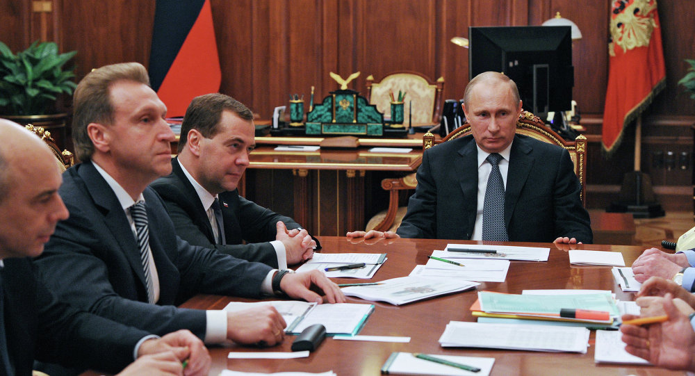 Tổng thống Putin trong một cuộc họp với nội các