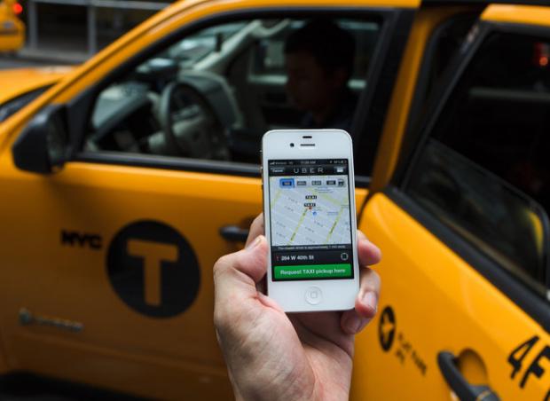 Tin tức mới cập nhật 24h ngày 3/12: Dịch vụ taxi uber cấm hay quản