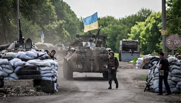 Tình hình Ukraine mới nhất: Xung đột nổi lên xung quanh thành phố cảng chiến lược Mariupol