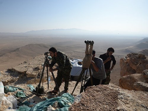 Tình hình chiến sự Syria mới nhất ngày 8/1/2016 đưa tin Syria phản công dữ dội ở thành cổ Palmyra