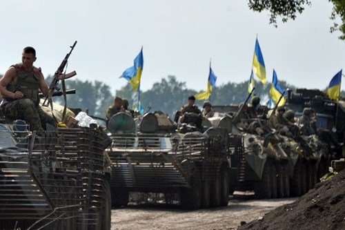 Tình hình Ukraine mới nhất: Mỹ đồng ý viện trợ vũ khí quân sự cho Ukraine