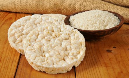 Tiềm ẩn nguy cơ mắc ung thư từ các sản phẩm chiên nướng như bánh gạo